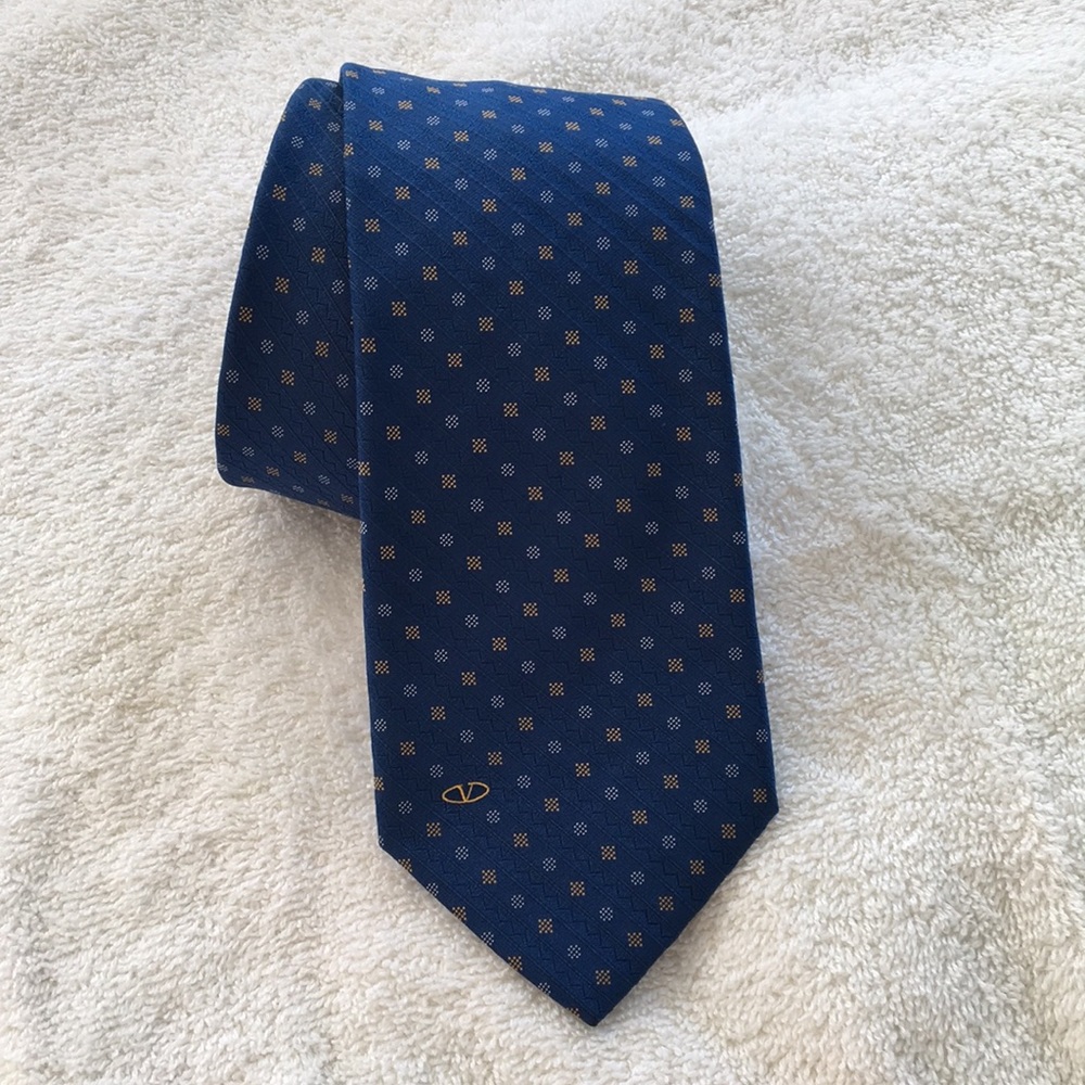 Valentino tie